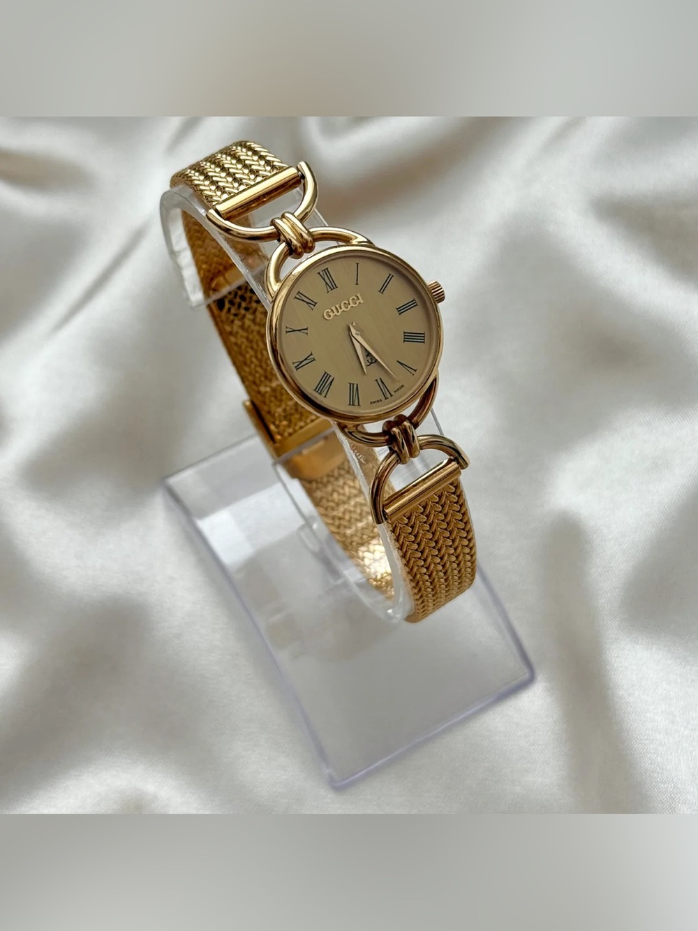 AUTHENTIC VINTAGE GUCCI GOLD WATCH - Picture 5 of 7